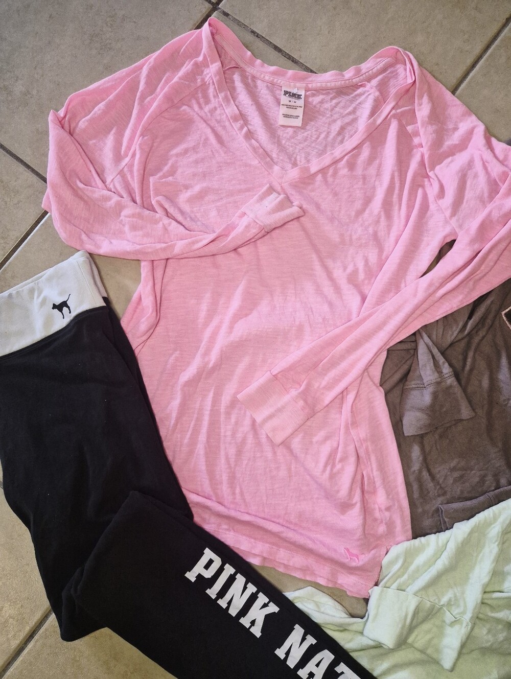 Pink Bundle Good Conditions Size Medium - Picture 2 of 3